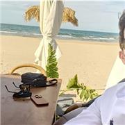 Profesor de apoyo escolar y profesor de apoyo y aprendizaje de idiomas